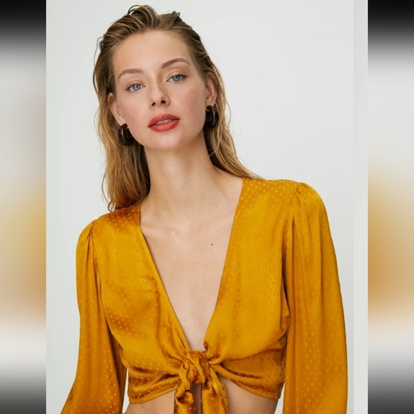 Wilfred Vivi Blouse - Picture 2 of 8